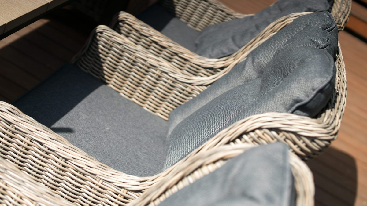 БЕРГАМО кресло из ротанга в комплекте с подушками (цвет коричневый)