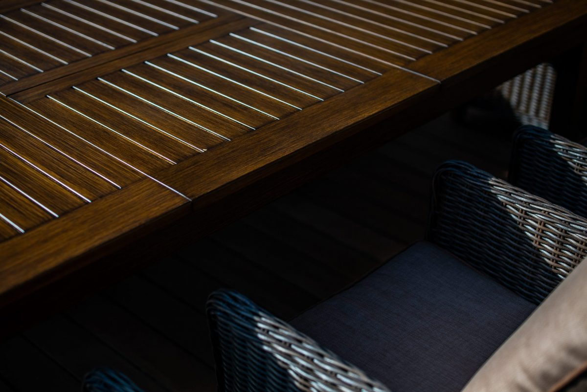 ТОСКАНА — раскладной обеденный стол из алюминия (цвет коричневый) (уцененный, самовывоз-склад Москва)